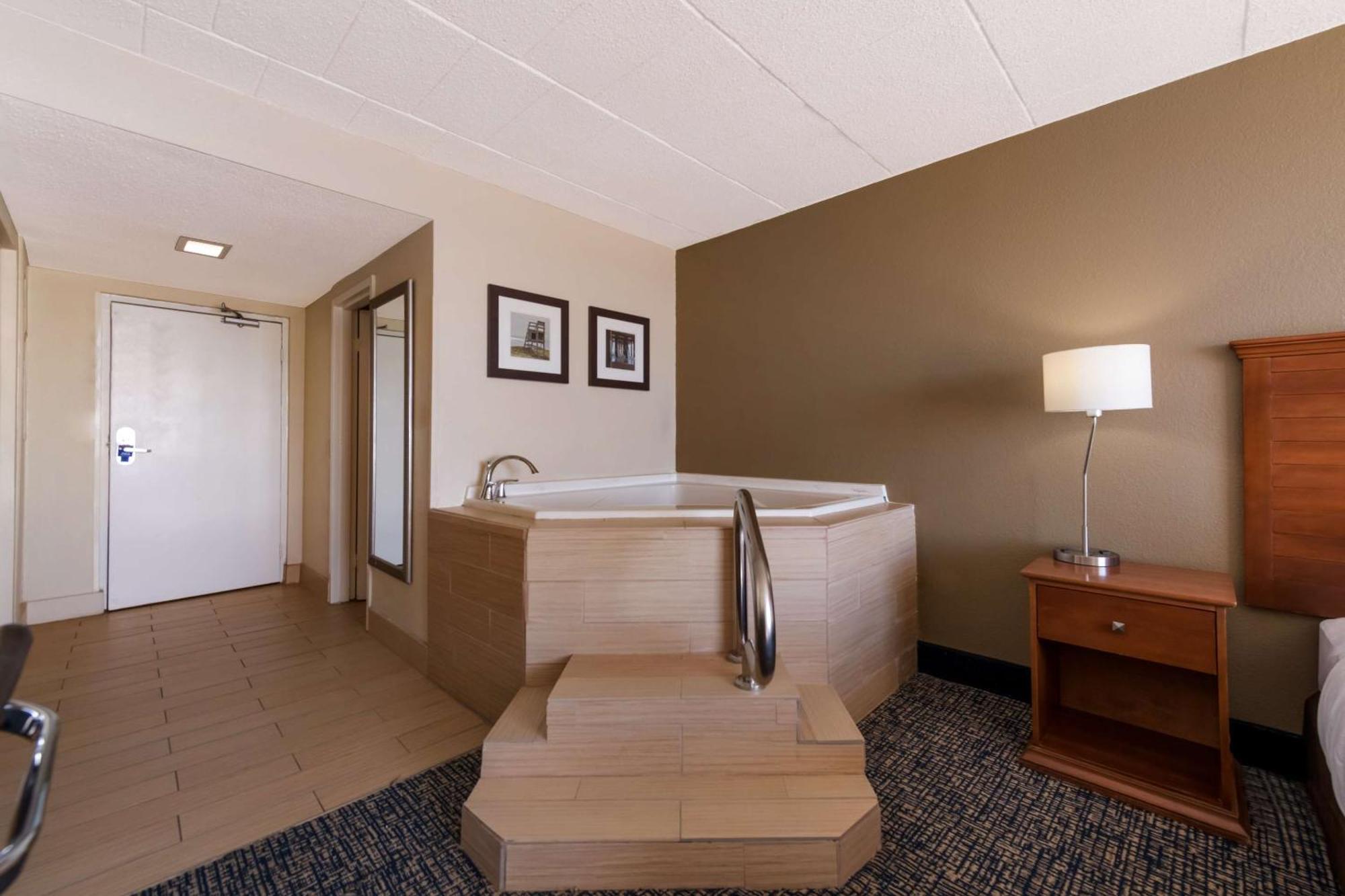 Comfort Inn South Oceanfront Nags Head Exterior foto